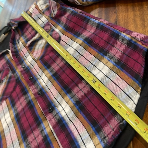 Fields & Streams quilted heavyweight button down flannel sz large - Picture 11 of 12